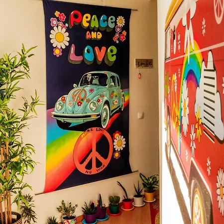 Paz & - Peace & *