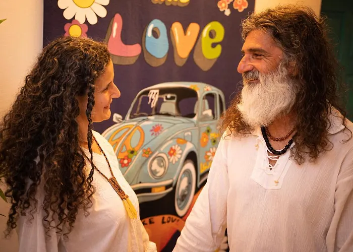 Paz & - Peace & בית הארחה נאזרה